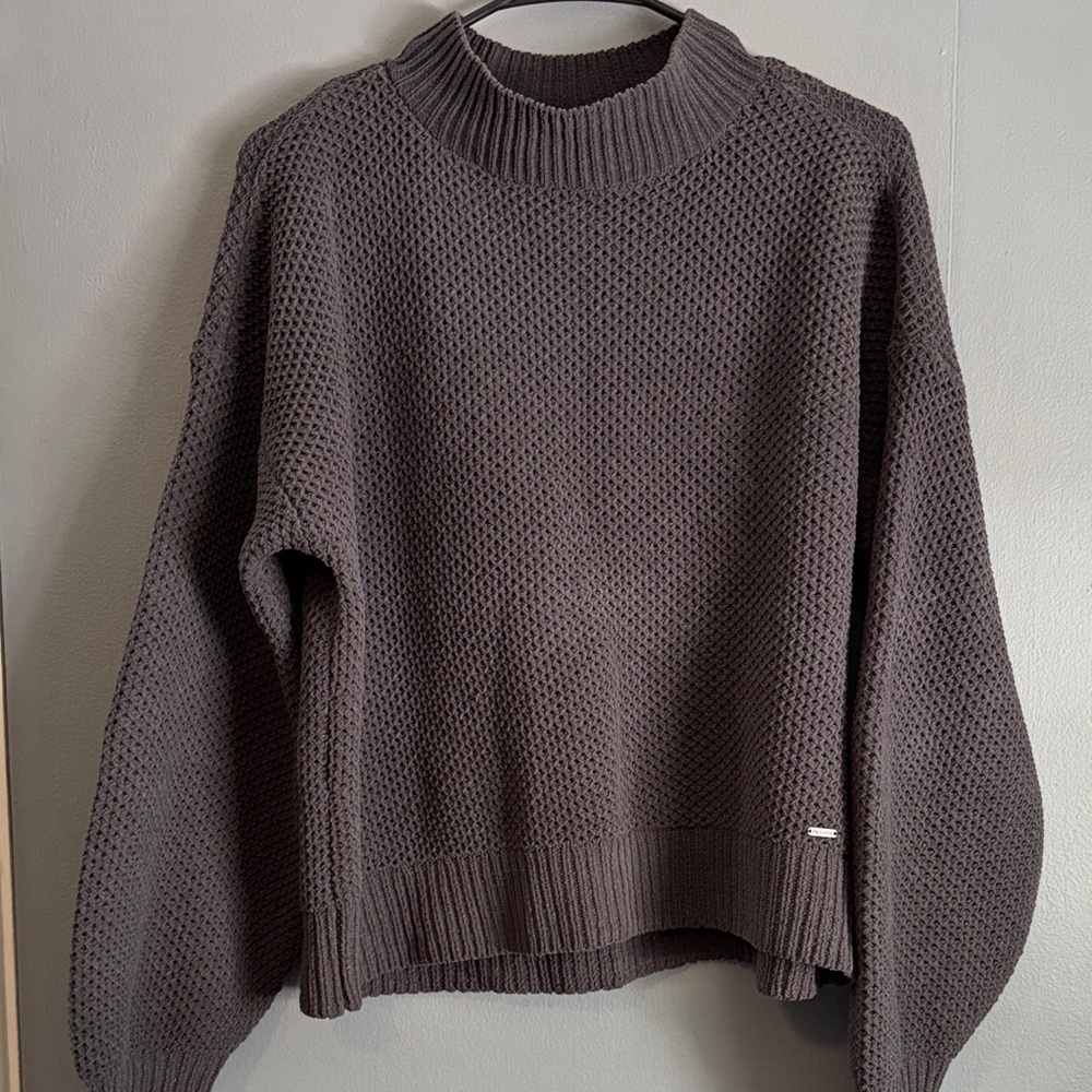 Hollister Dark Gray Turtleneck Sweater